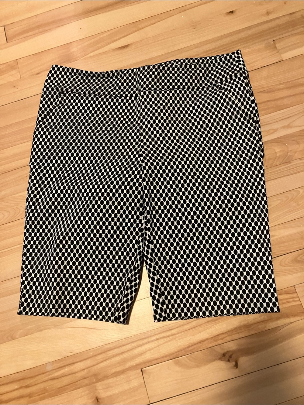 Jules & Leopold Black and White Polka Dot Bermudas